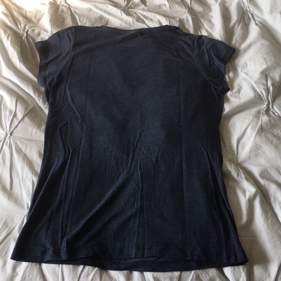 EUC Vancouver Canucks XL t-shirt - Picture 3 of 6